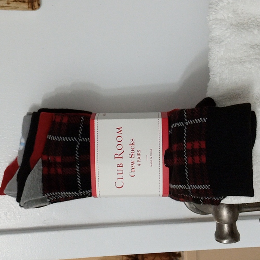 Club Room 4 Pairs Christmas Crew Socks Men's 8-13